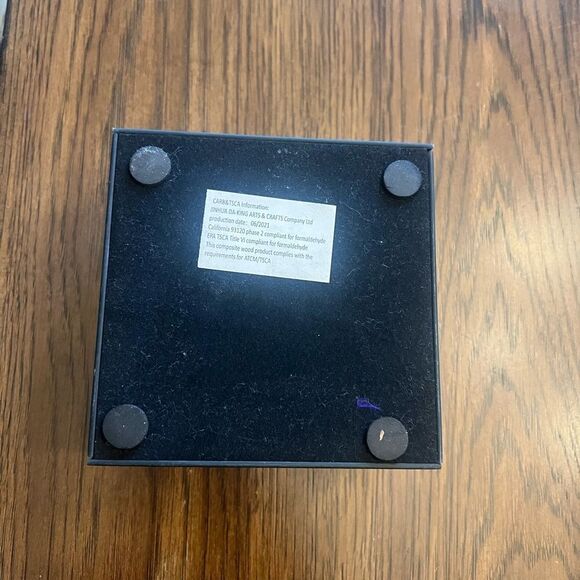 Girl Boss Perfume Box with Floral Design - Picture 3 of 5